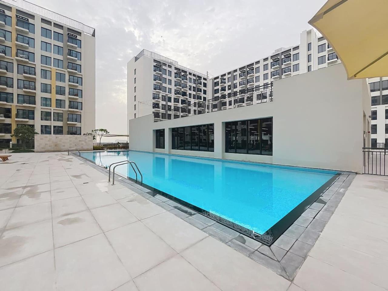 Apartment Tower - Peaceful One Bedroom In Townsquare Dubai