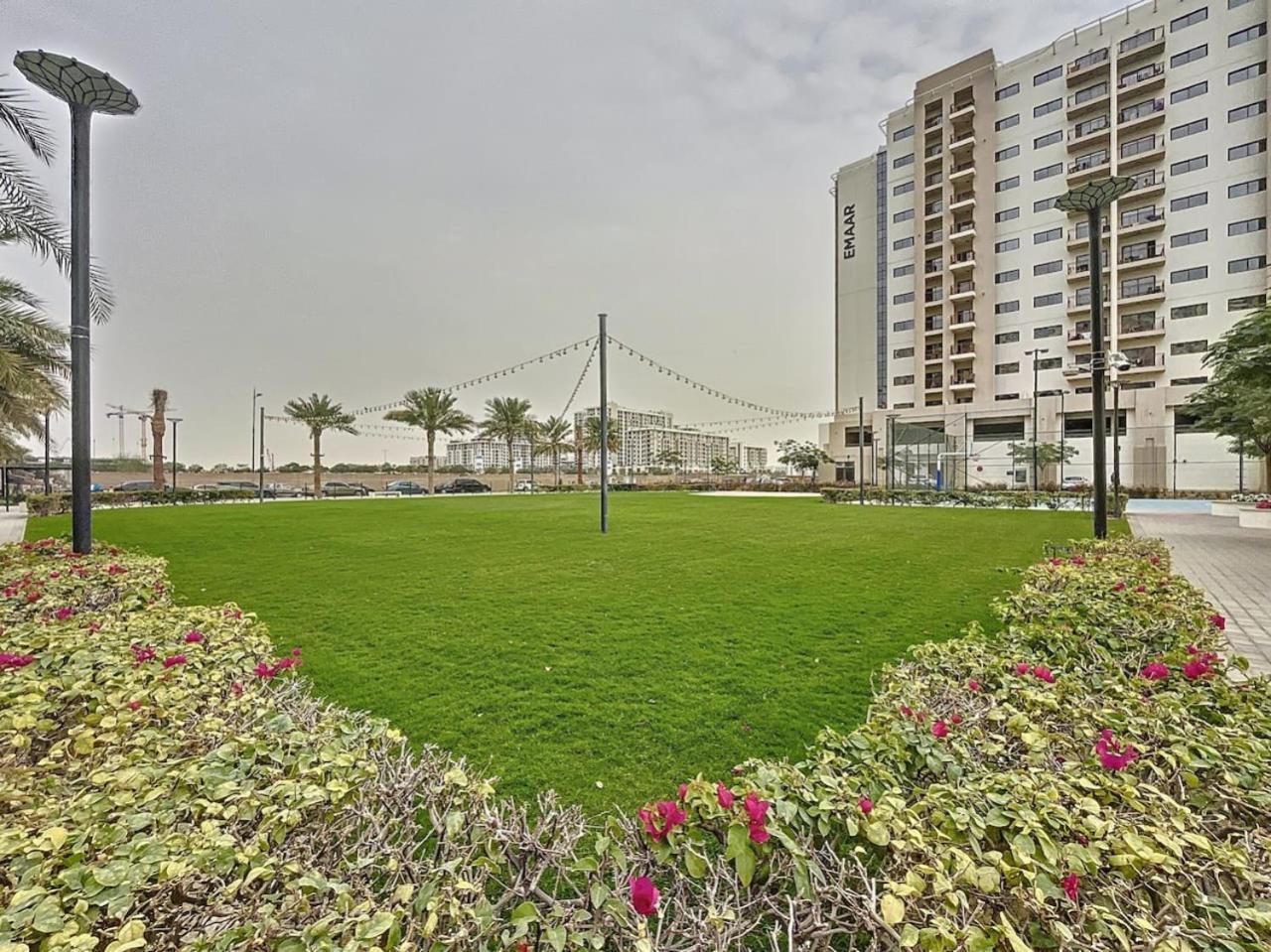 Tower - Peaceful One Bedroom In Townsquare * Dubai