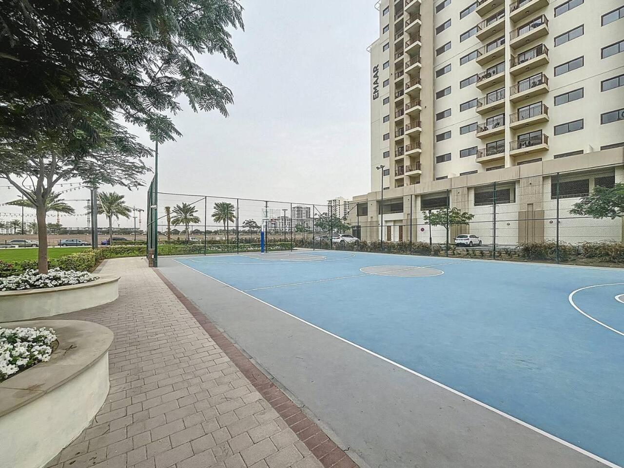 Apartment Tower - Peaceful One Bedroom In Townsquare